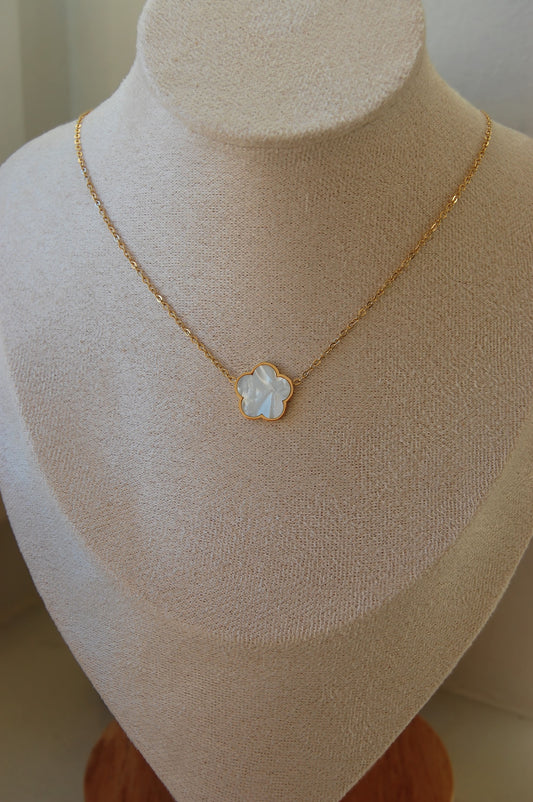 BLOOM GOLD NECKLACE